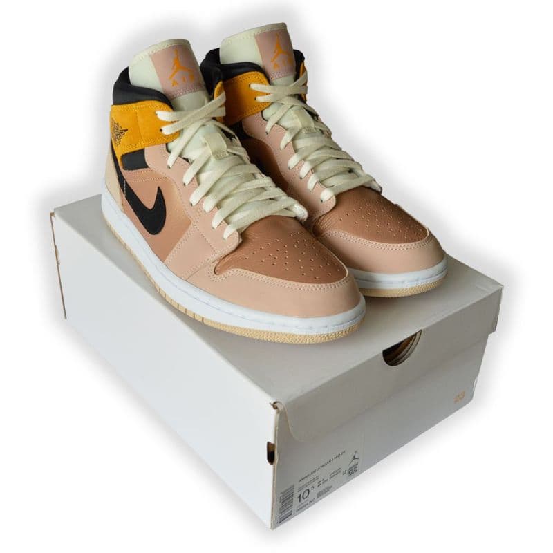 Jordan 1 Mid Particle Beige