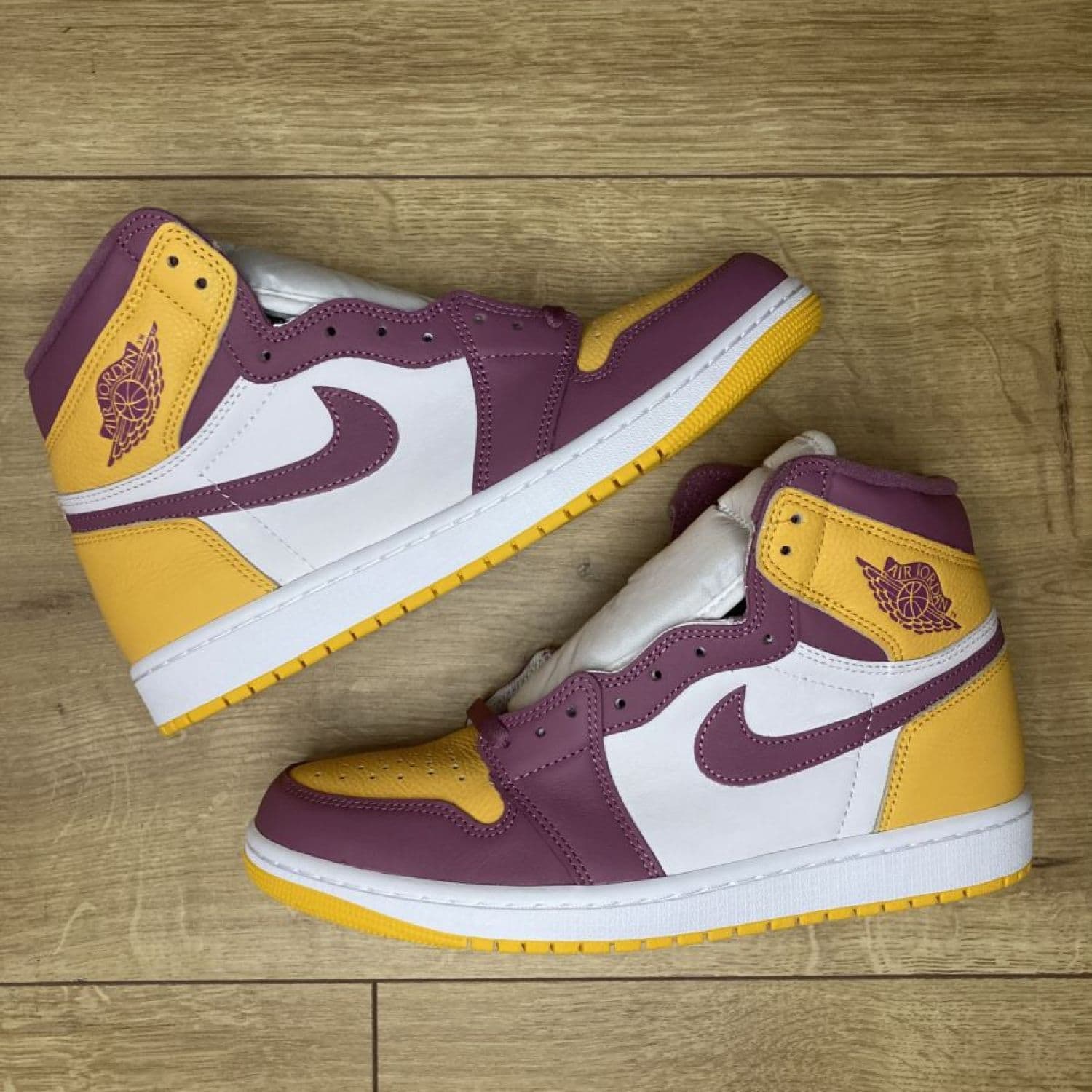Air Jordan 1 Retro High OG Brotherhood