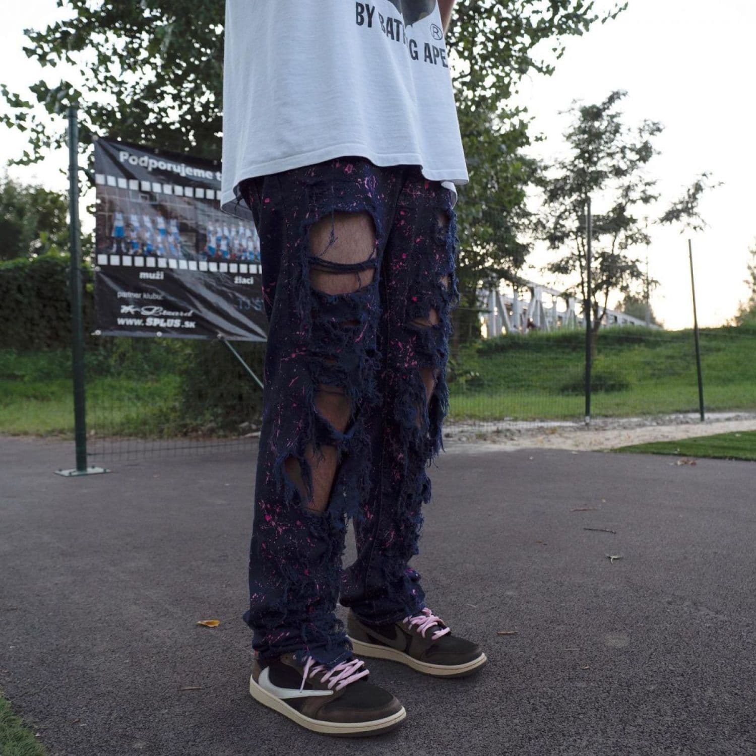 Custom jeans ripped