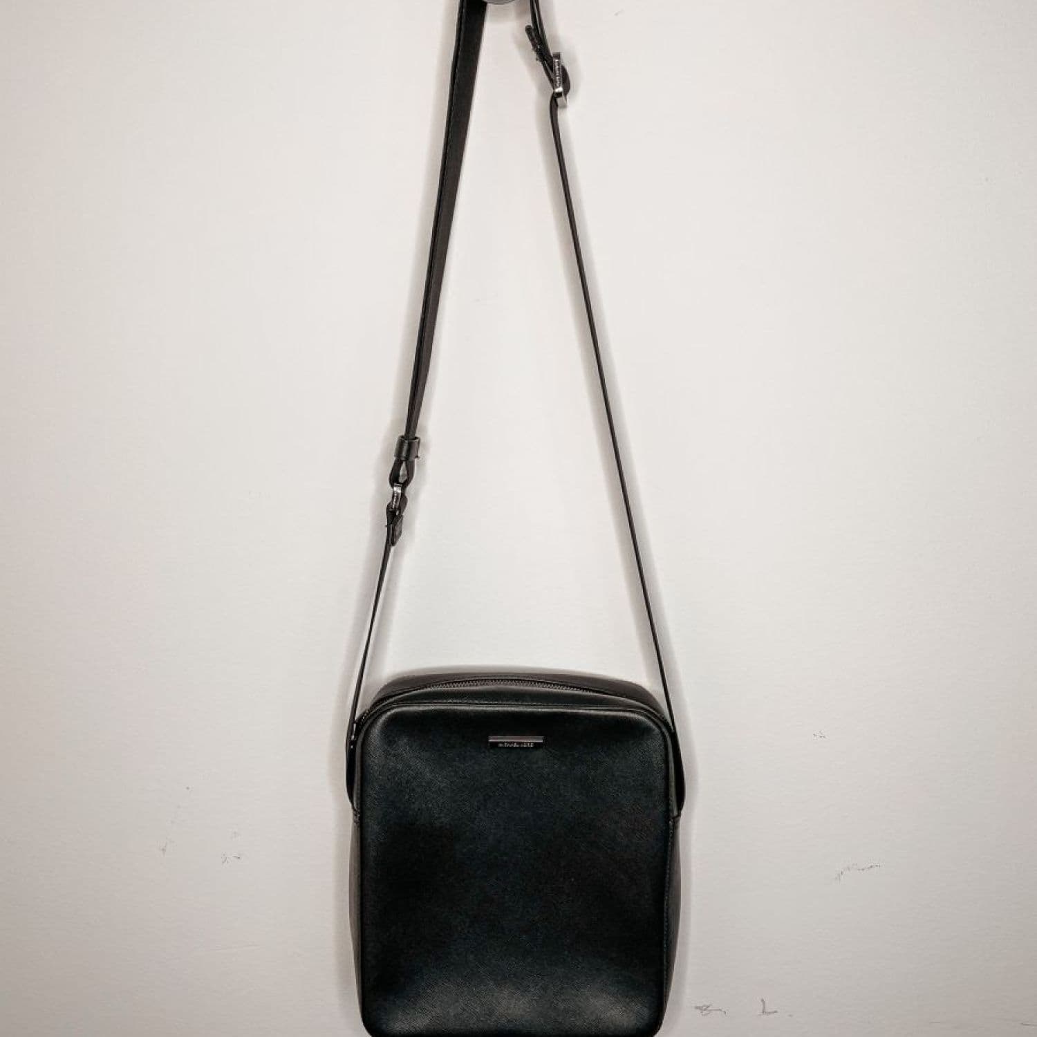 Michael Kors man crossbody bag