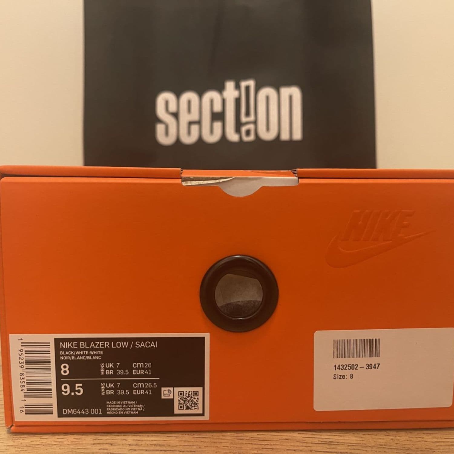 NIKE X SACAI BLAZER LOW "BLACK PATENT"
