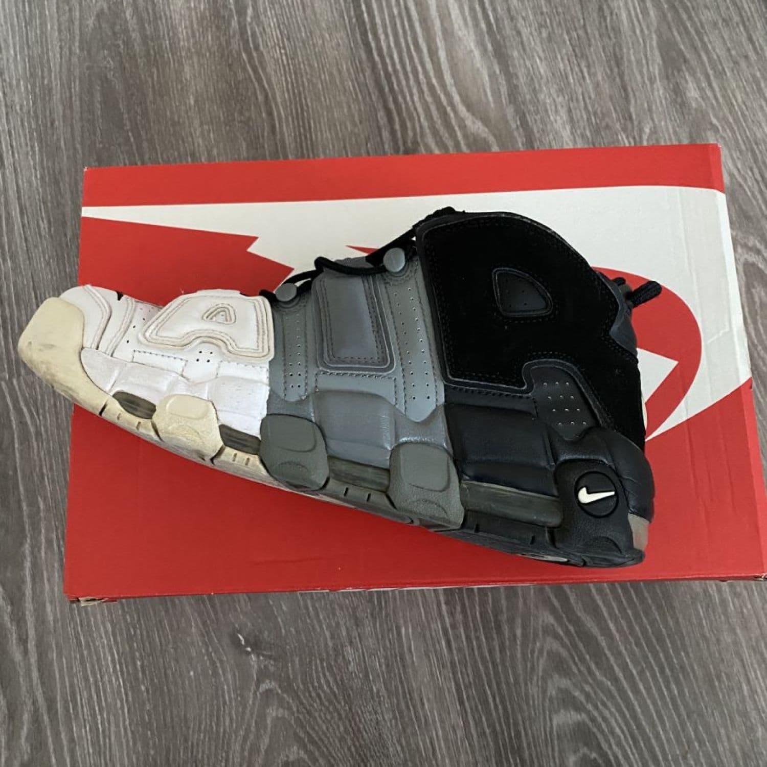 Nike Air More Uptempo