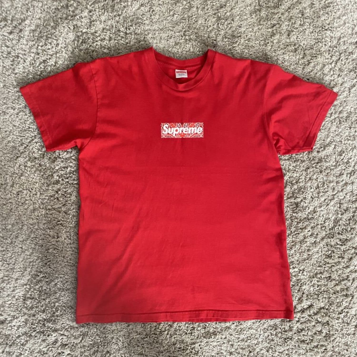 Supreme bandanabox logo
