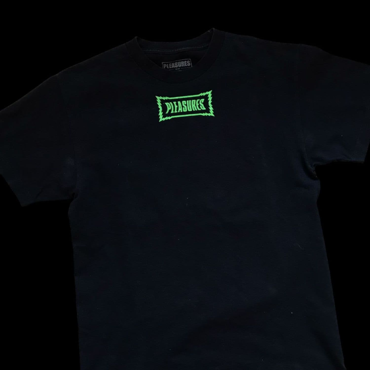 Pleasures tee