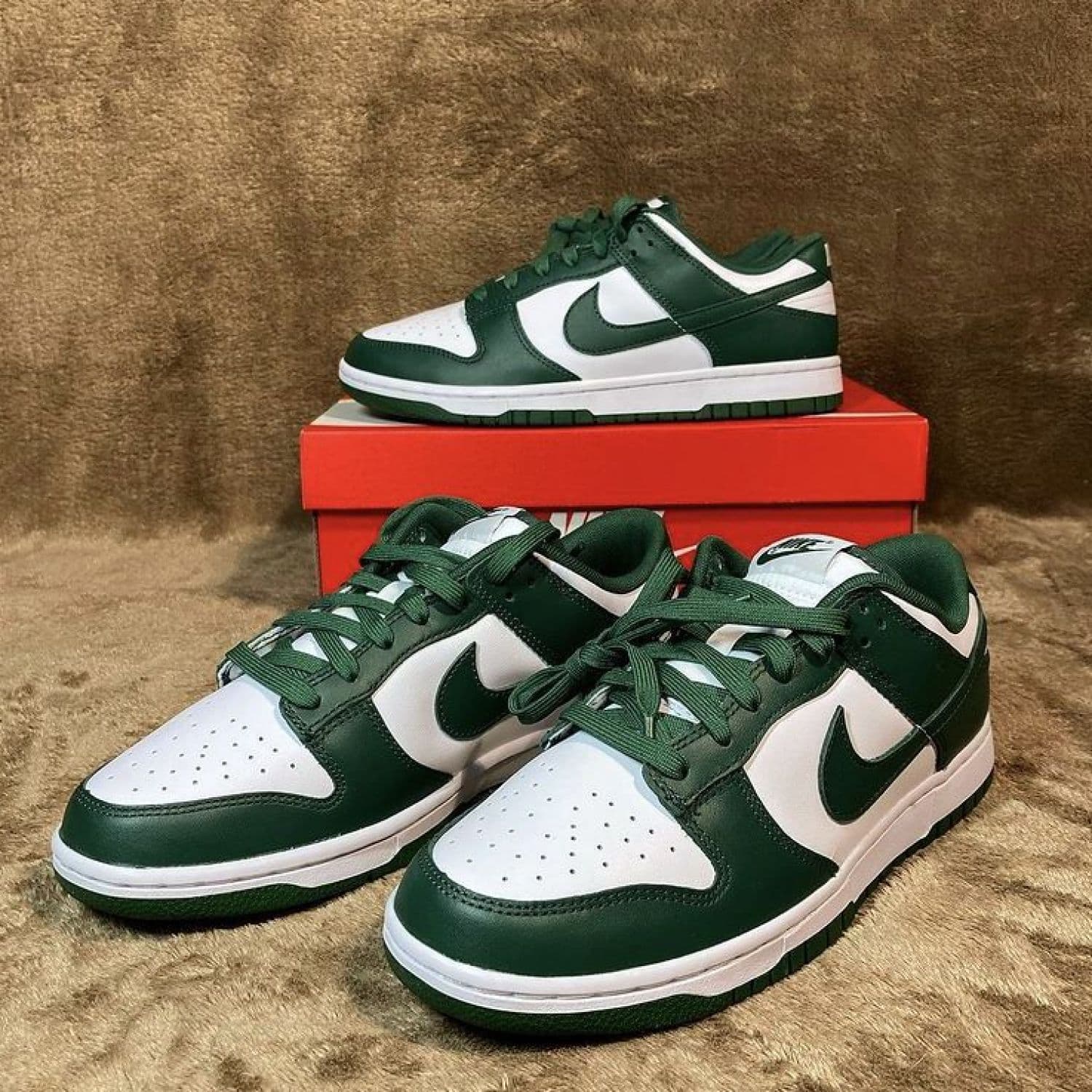 Nike Dunk Low “Spartan Green”