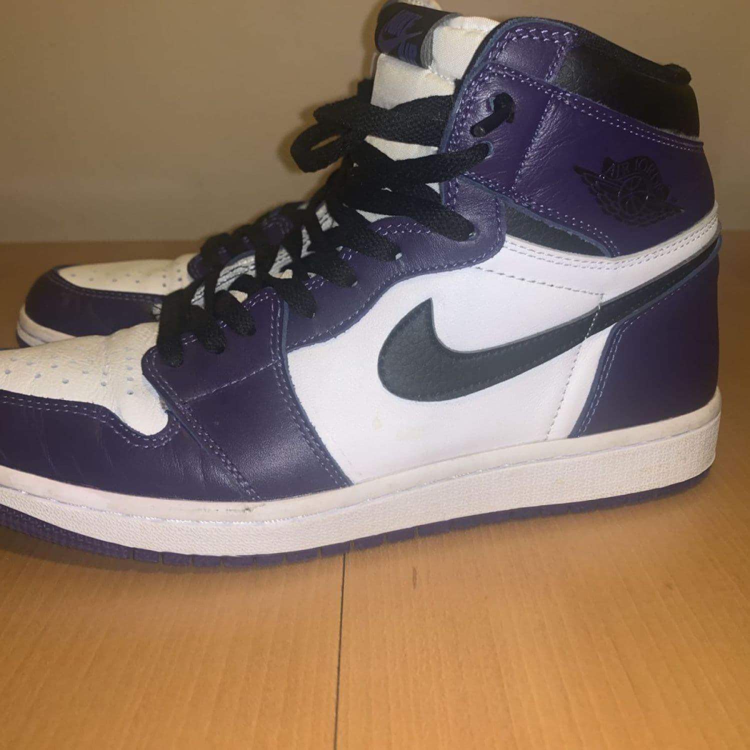 Air Jordan 1 Retro High Court Pourple