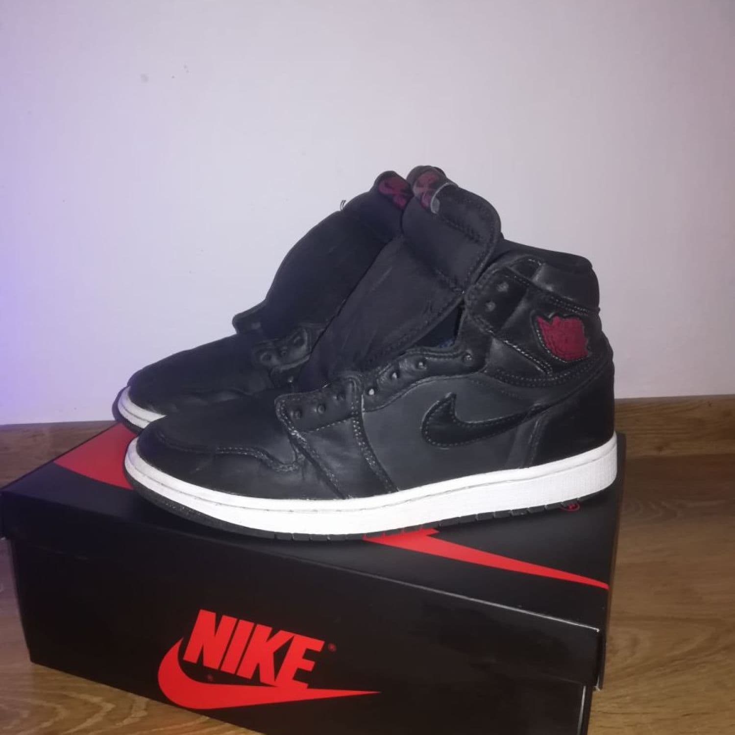 Jordan 1 Satin black