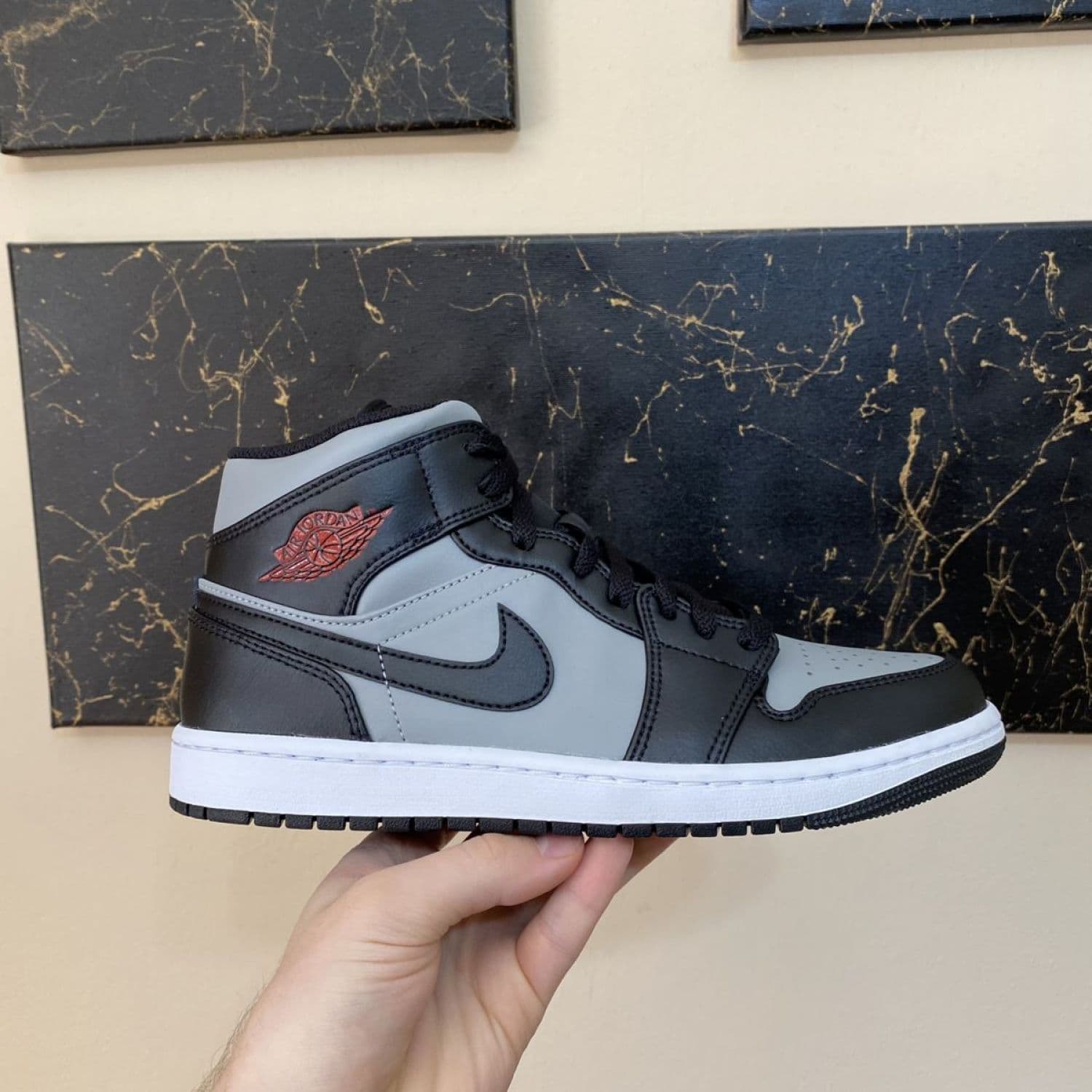 Jordan 1 Mid Shadow Red