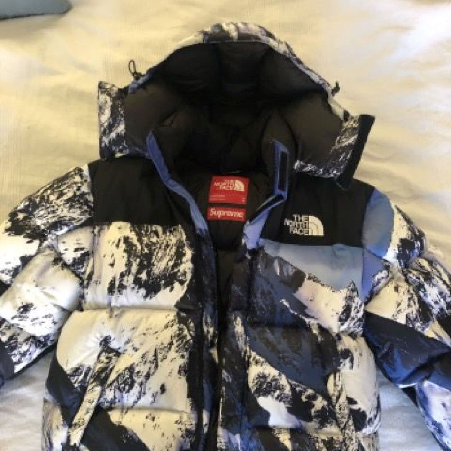 Supreme x TNF FW17 Baltoro Jacket