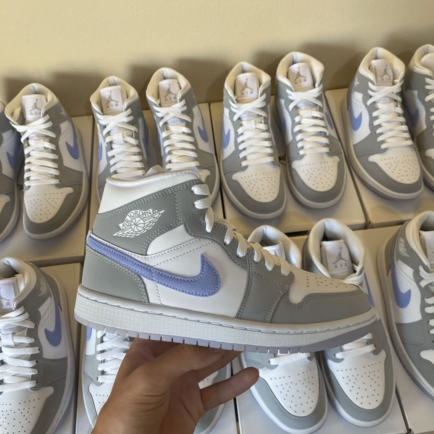 Jordan 1 Mid Wolf Grey