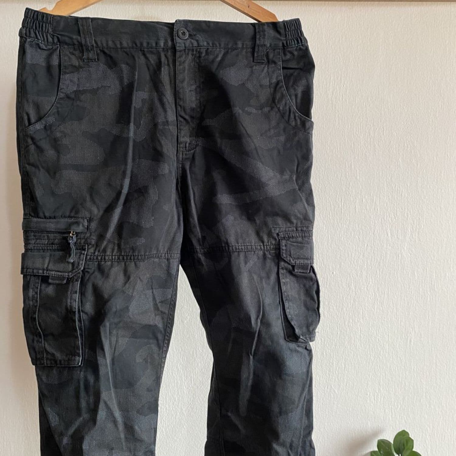 black Cargo pants