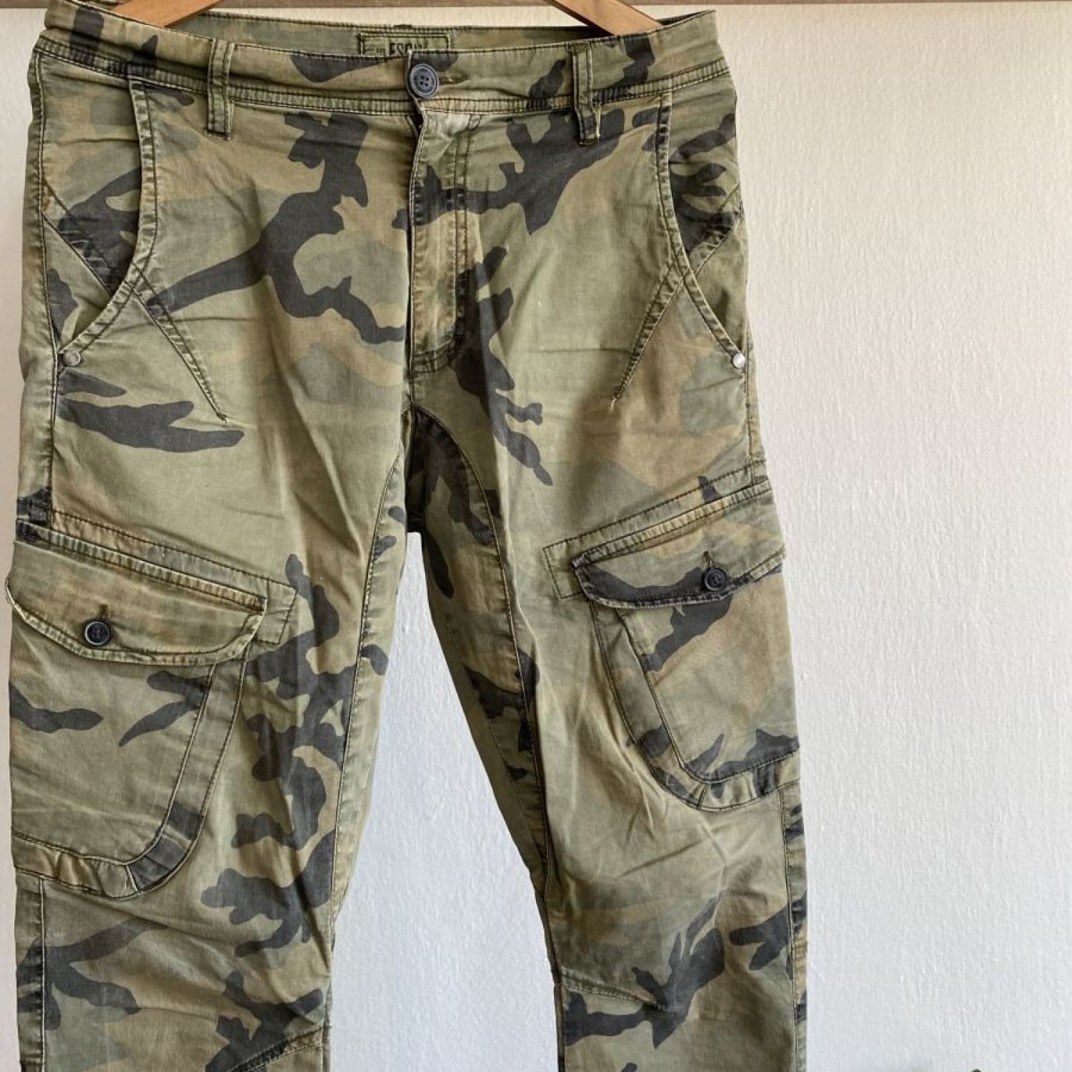 green Cargo pants
