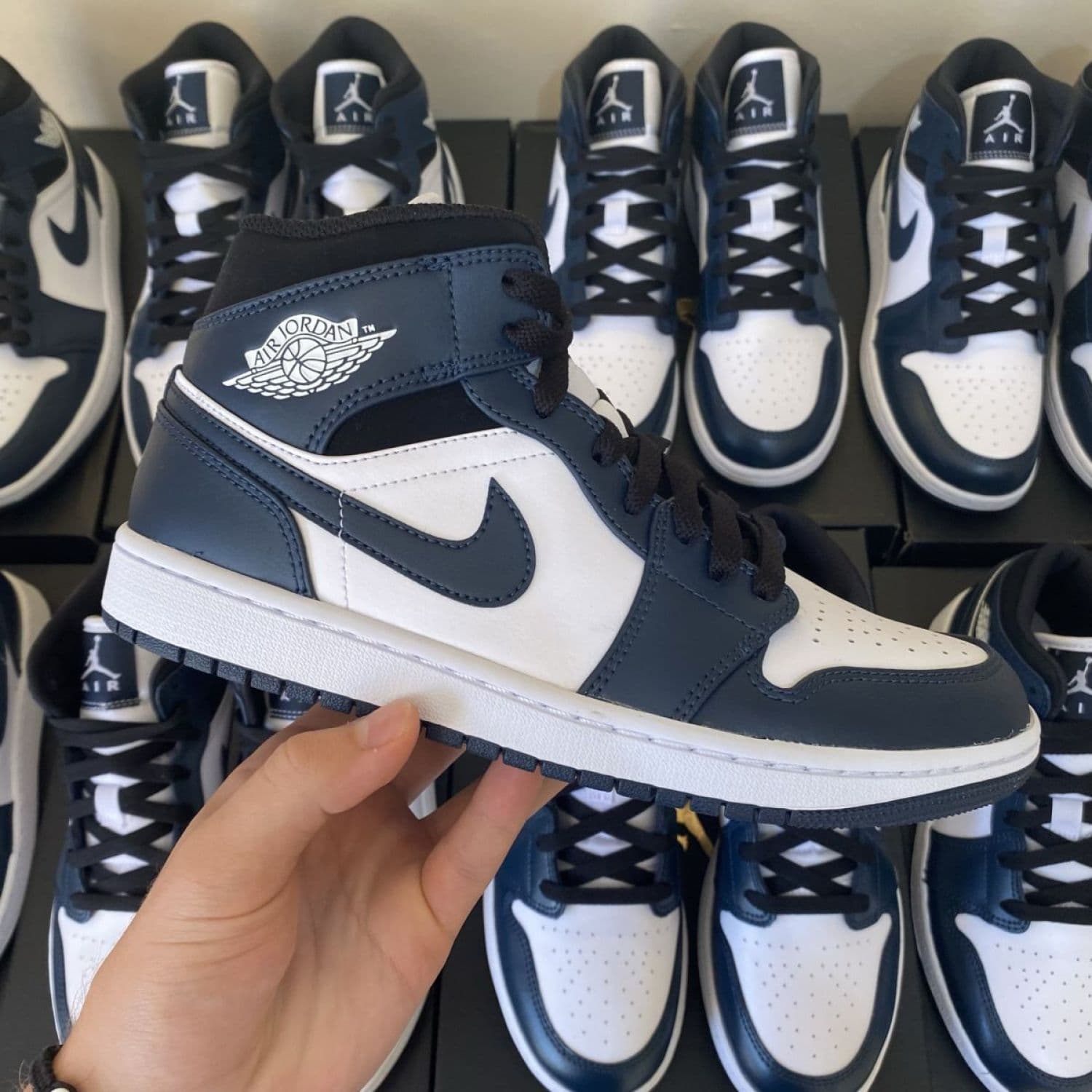 Jordan 1 Mid Dark Teal