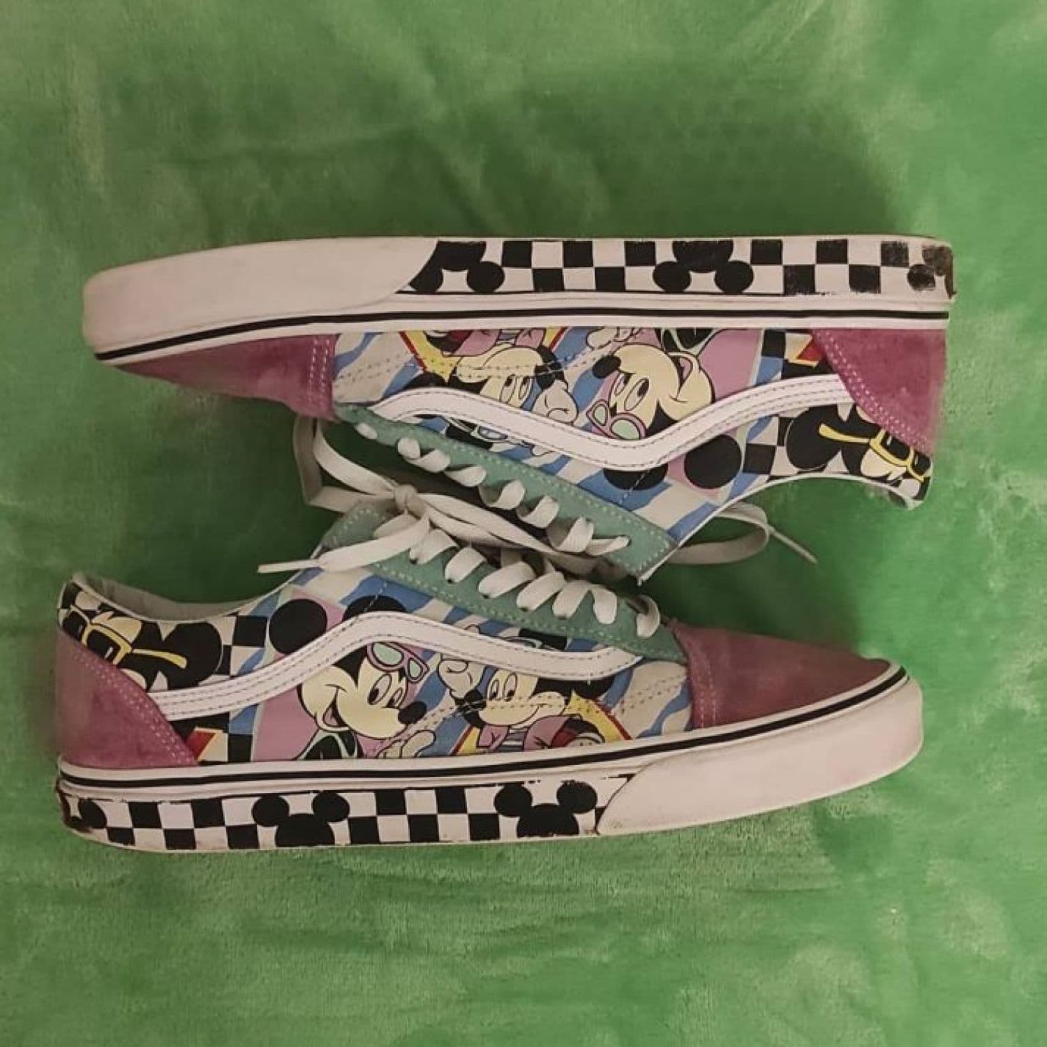 Vans Old Skool Disney 80s Mickey