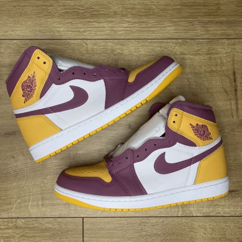 Air Jordan 1 Retro High OG Brotherhood